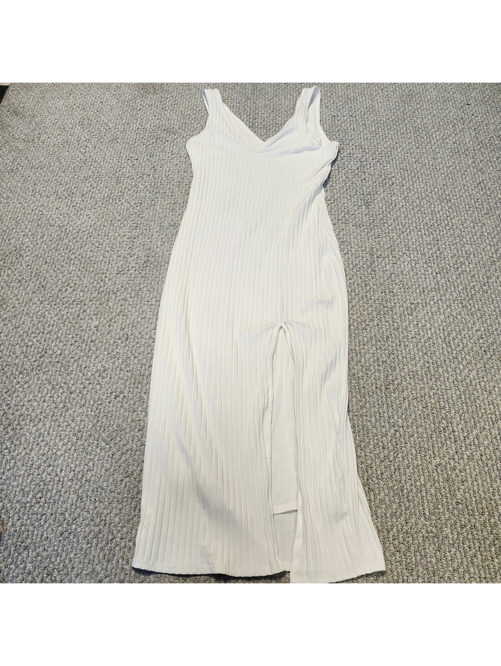 Vici White Ribbed Sleeveless Maxi Dress with V-Neck and Side Slit Size Large